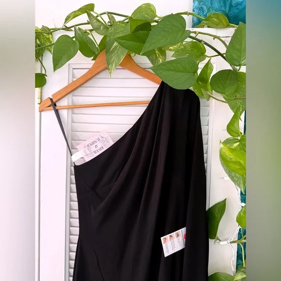 Mac Duggal | 11247 Black One Shoulder Asymmetrical Hem Flowy Dress New 4 Holiday - Picture 9 of 16